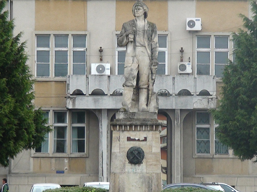 Statuie Platou Bucuresti (C) eMM.ro